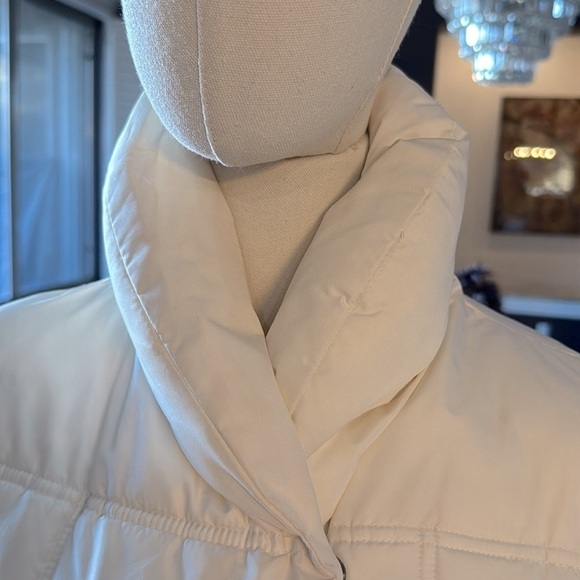Steve Madden Small Winter White Puffer Jacket - Picture 15 of 17